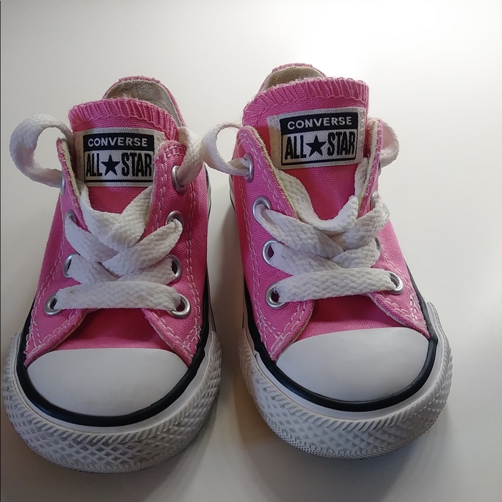 Pink converse